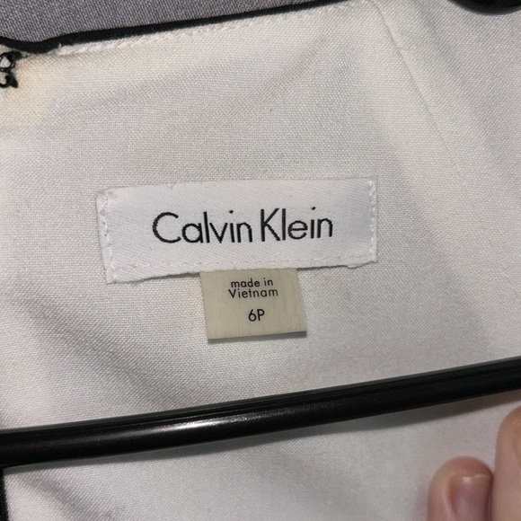 Calvin Klein black dress size 6P - Picture 5 of 5